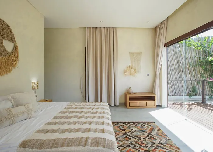 Villa Matahari *